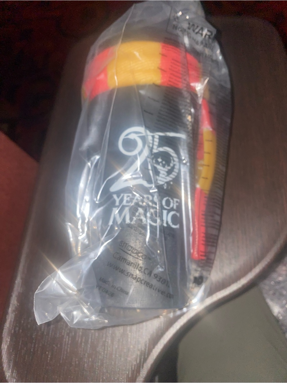 Harry Potter 25th Anniversary Hogwarts Gryffindor Gripper Tumbler Cup New Mint